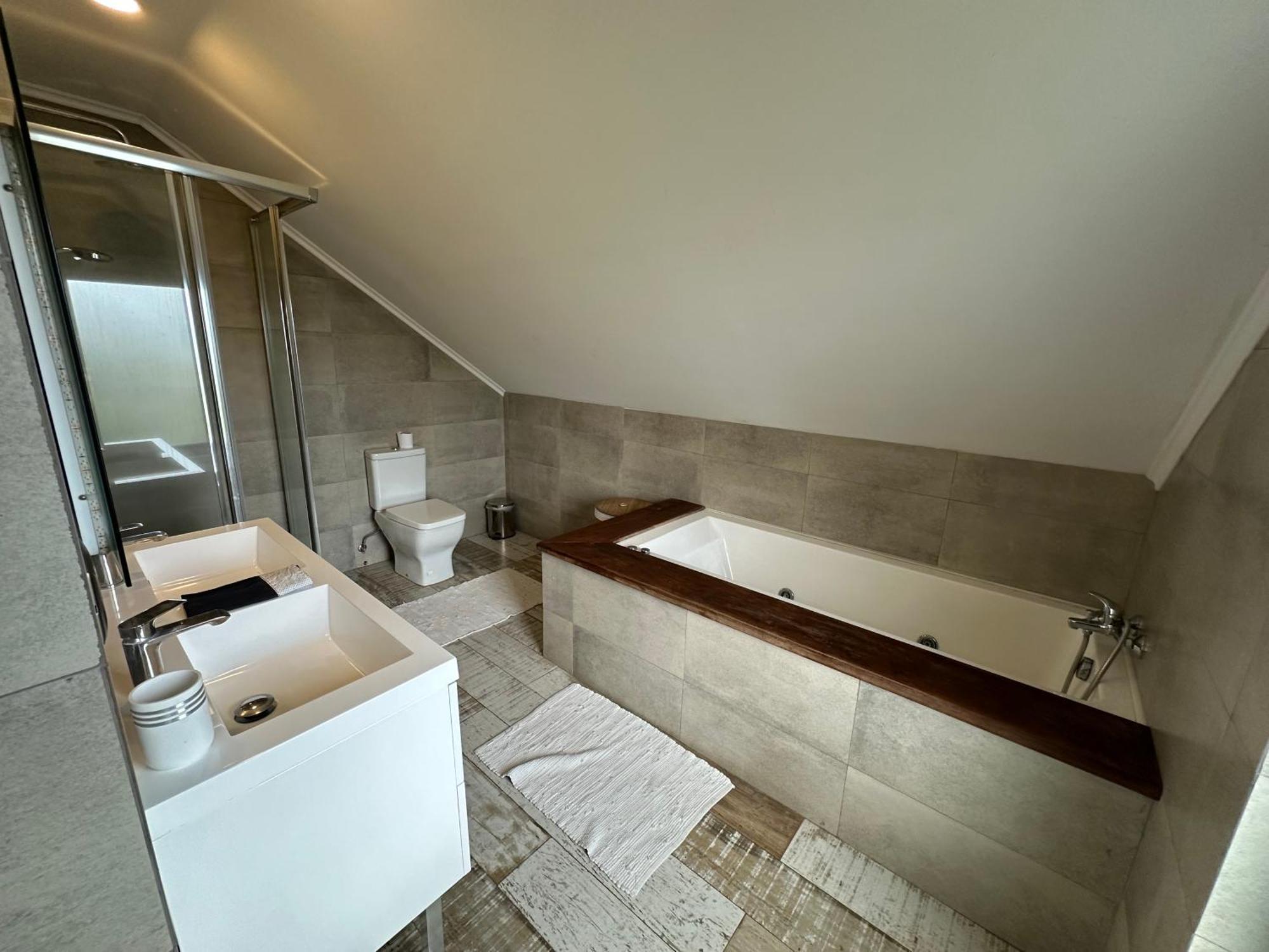 Acogedora Casa Con Tinaja Y Jacuzzi Y Rent A Car Vila Puerto Varas Exterior foto