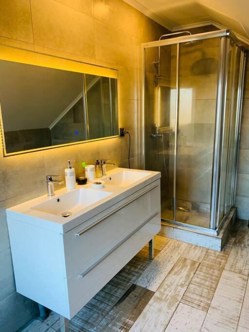 Acogedora Casa Con Tinaja Y Jacuzzi Y Rent A Car Vila Puerto Varas Exterior foto